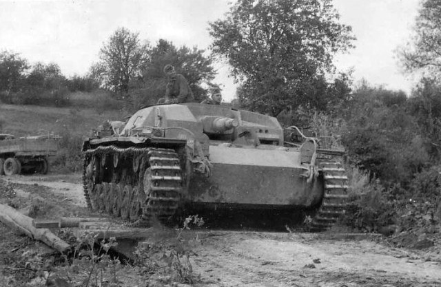 StuG III Ausf.B из StuG.Abt.243. Восточный фронт, 1941 г.jpg