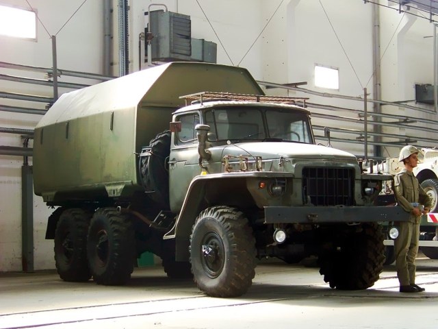 1328710460_truck-auto.info_ural-375_12.jpg