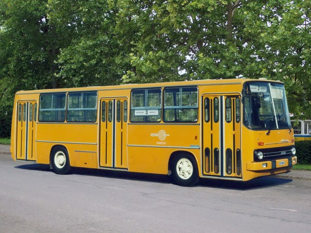 Ikarus_260.jpg