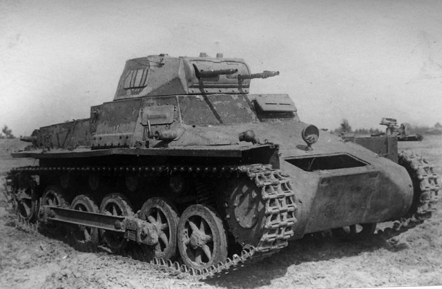 pzkpfw1b MG34.jpg
