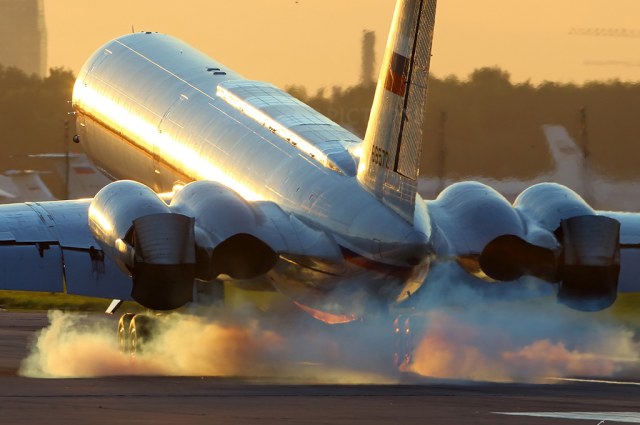 Ил-62 горб.jpg