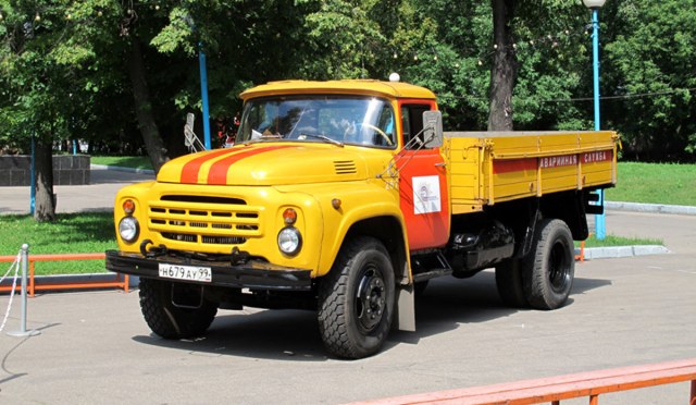 staroe-foto-zil-130-49.jpg