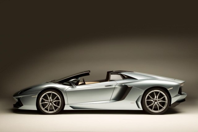 LAMBORGHINIAventadorLP700-4Roadster-4692_7.jpg