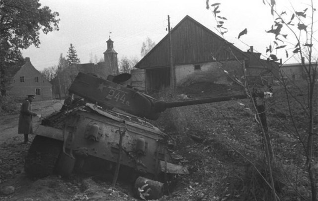 Т-34-85_112-2А_С-53_004 (2).jpg