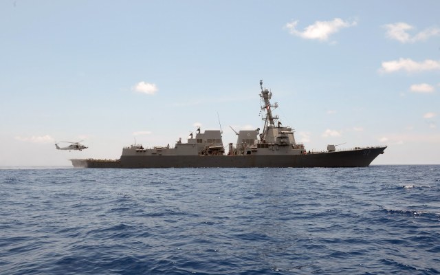 USS Momsen (DDG 92).JPG.jpg