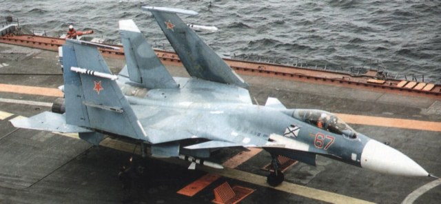 139754_130460872_SU-33 67 RED ON KUZNETSOV.jpg