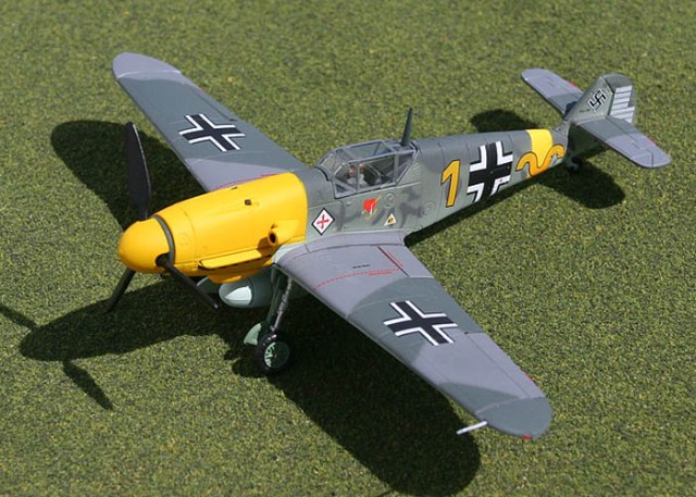 gemini-aces-messerschmitt-bf-109f-4-hermann-graf-galft3005-3418-p.jpg