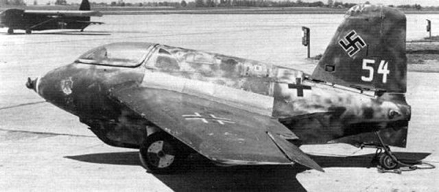messerschmitt-me163-komet_15.jpg