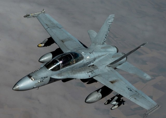 f-18-hornet-2657080_1280.jpg