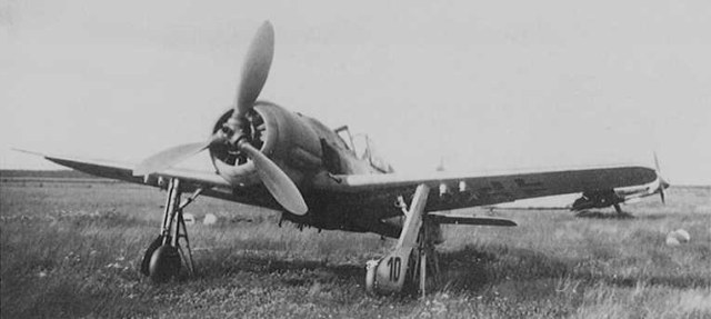 FW190-F9-Black10f-s.jpg