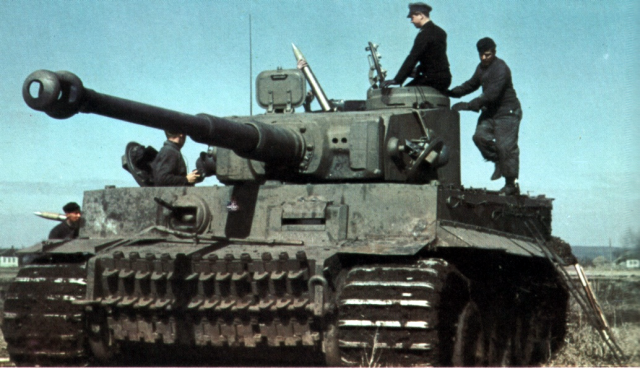 pzkpfw-vi-ausf-e-tiger-heavy-tank-12.png
