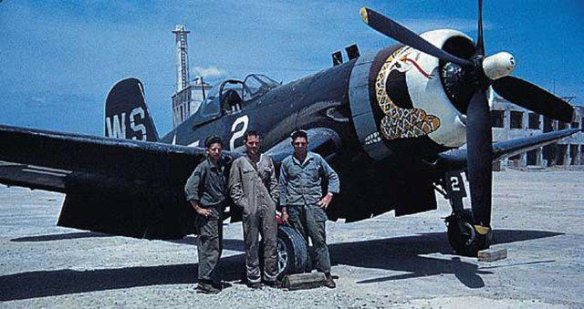 Vought-F4U-4-Corsair-VMA-323-WS2-01.jpg