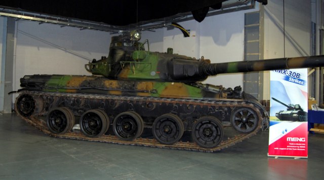 AMX-30B_Tank,_Scale_Modelworld_2012.jpg