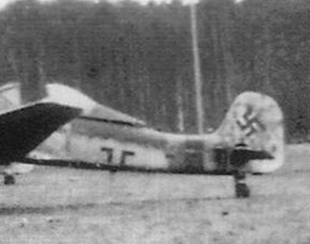 Focke-Wulf-Ta-152H1-7.jpg