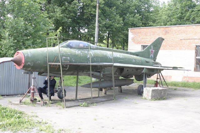 sts_mig-21f13_01.jpg