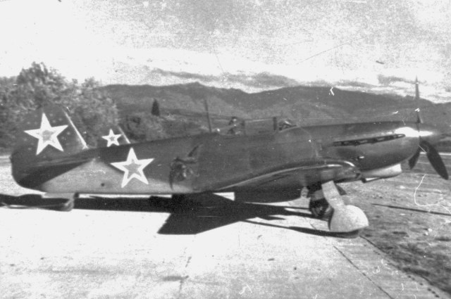 yak9d-avdeev_1944_gelendzhik.jpg