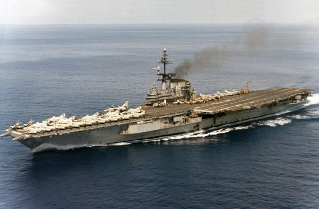 USS_Franklin_D._Roosevelt_(CVA-42)_Sep_1967.jpeg
