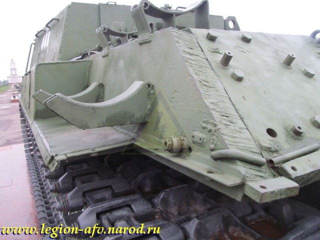 ISU-152_Kursk_083.jpg