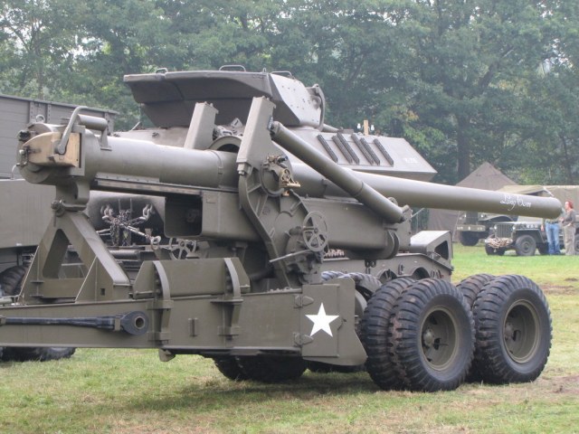 155mm_howitzer___long_tom___by_sittingducks-d5tldj7.jpg