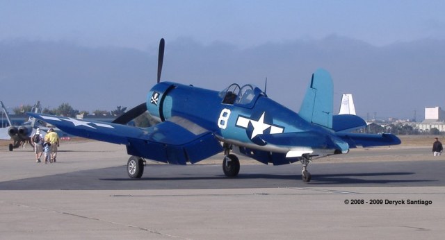 F4U_Corsair_by_dsantiag.jpg