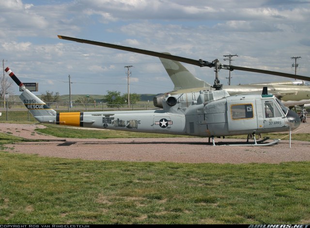 UH-1F-1.jpg
