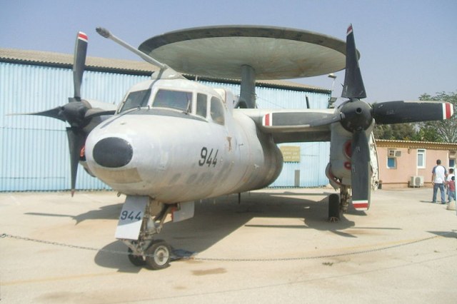 800px-Grumman_E-2C_Hawkeye.jpg