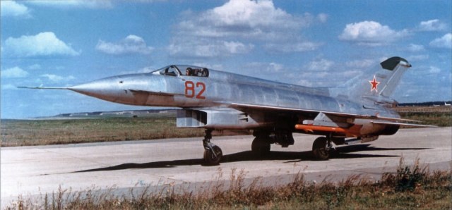 MiG E-8 1.jpg