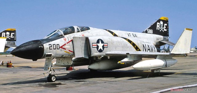 F-4J JR VF-84 5861.jpg