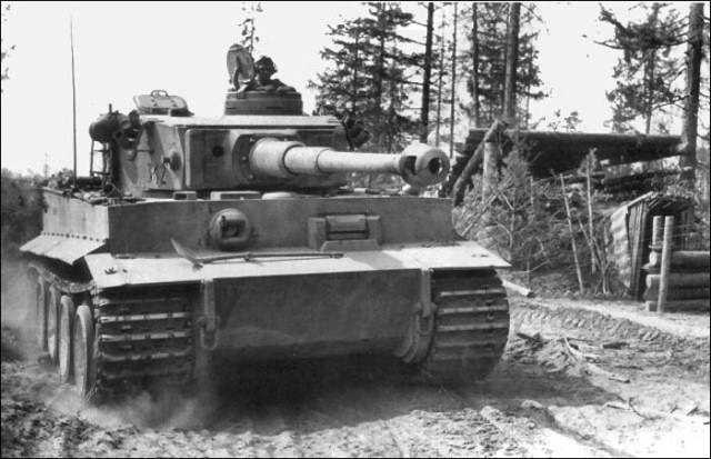 Panzerkampfwagen-Tiger.Ausf.E.jpg