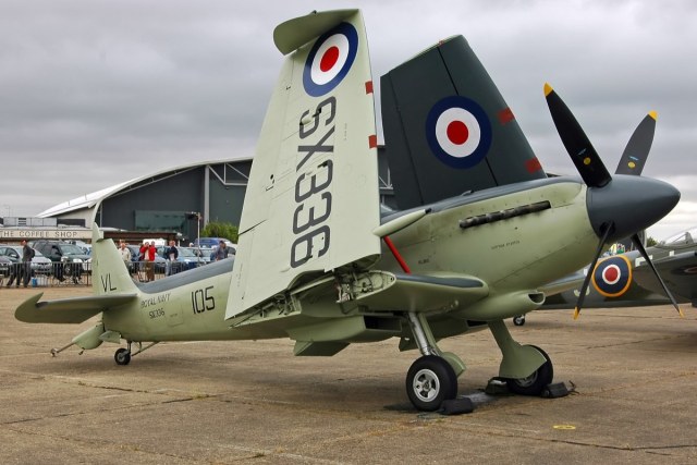 Seafire_F_XVII_SX_336_wings_up.jpg