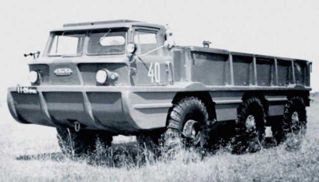 15_ussr_truck.jpg