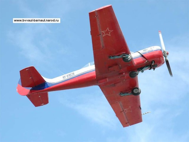 Yak-52_015.jpg