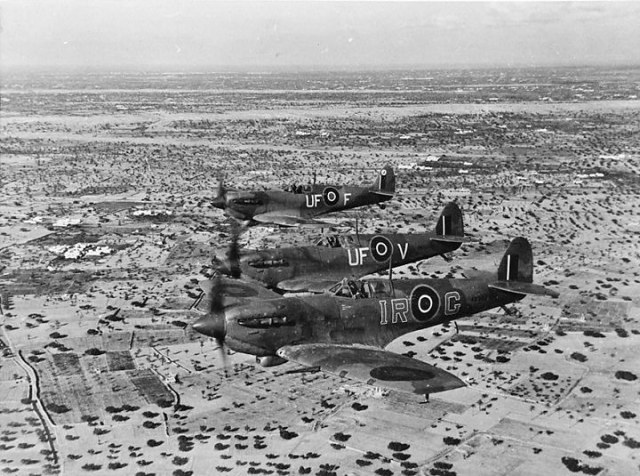 spitfires-over-de-djerba-island-off-gabes-ian-gleed-763987.jpg