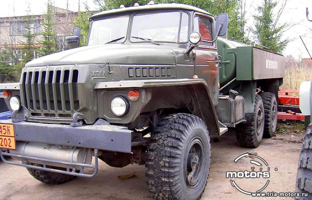 ural_4320_fuel.jpg
