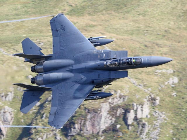 f-15.jpg