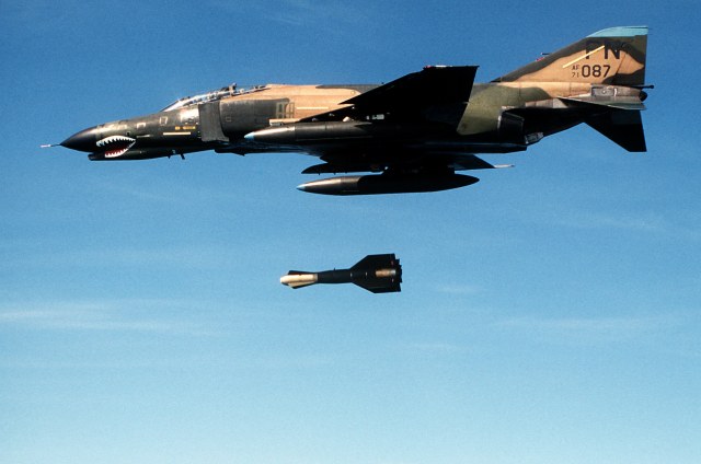 F-4E_3rd_TFW_dropping_GBU-15_1985.jpg