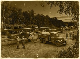 Топливозаправщик БЗ-35 на базе ЗиС-6