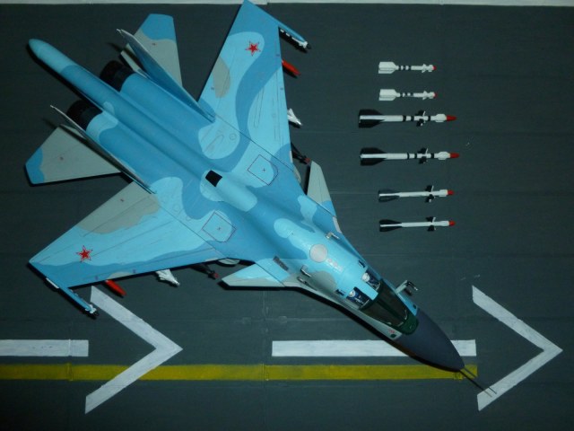 Фронтовой бомбардировщик Су -32ФН