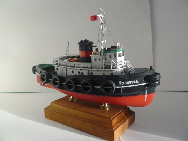 Буксир Ленинград.