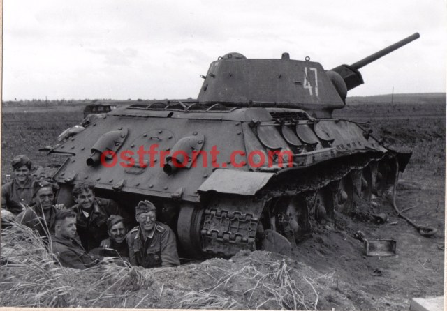 Т-34_42_ЧКЗ-5_016 (2).jpg