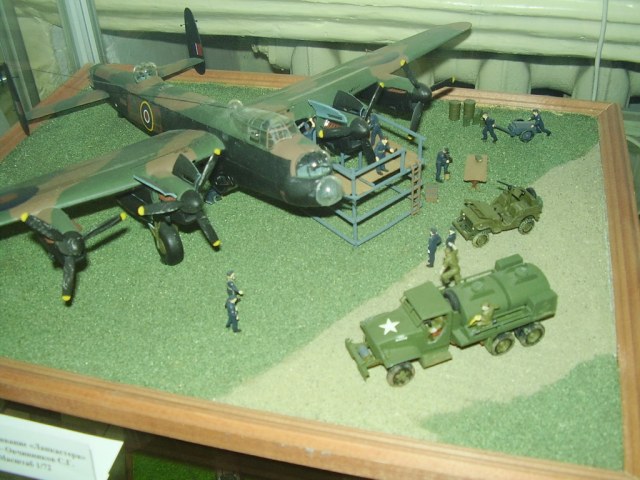 В 8.2. Техобслуживание Ланкастера ф.1.JPG