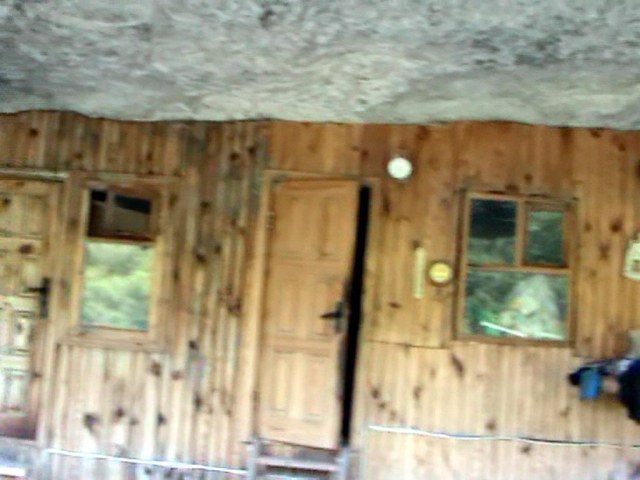 32 Монастырский двор.jpg