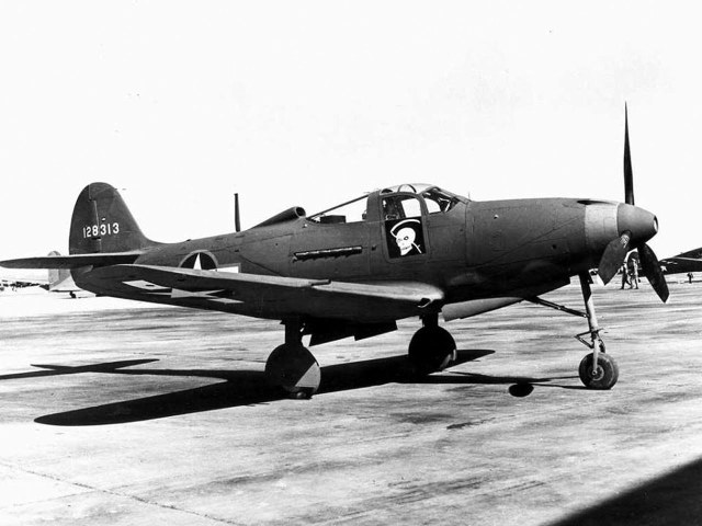 Bell P-39D-1-BE Airacobra 41-28313.jpg