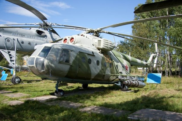 Mi-18 003.jpg