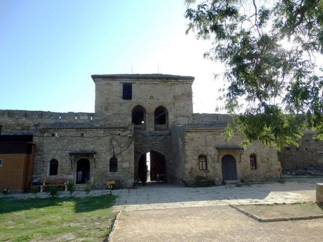 003 Главные ворота.jpg