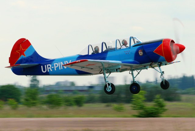 Yakovlev_Yak-52_2 (5).jpg