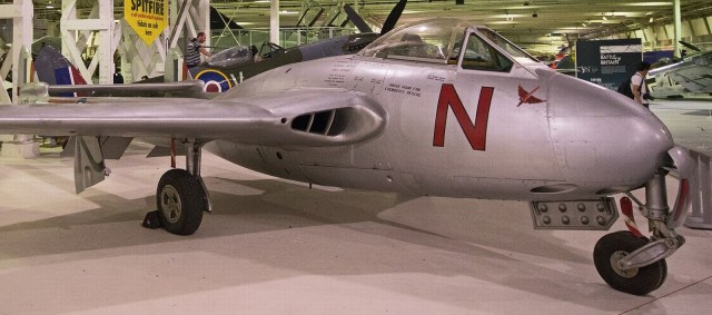 De_Havilland_Vampire_F3_(41671429954).jpg