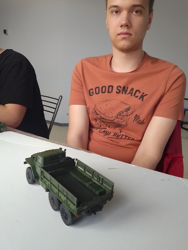 Нвожилов Роман. Урал-375. ф.1.jpg