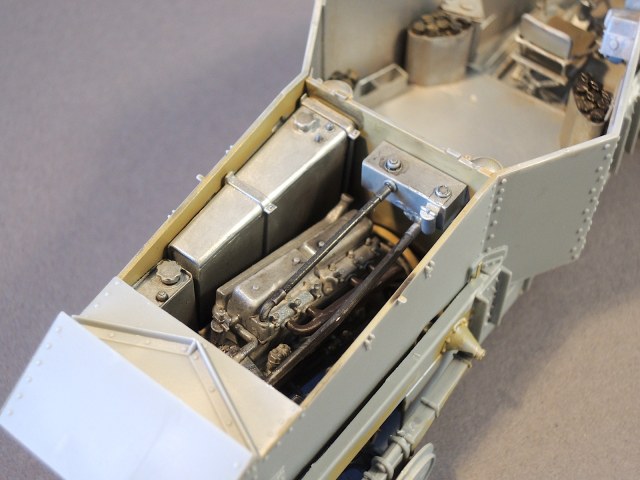 engine_compartment.jpg