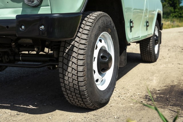 уаз женное.jpg